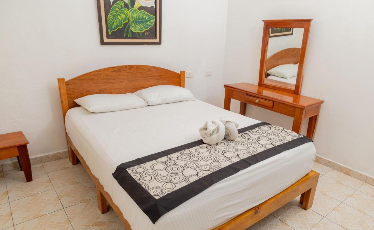 Hotel Las Palmas Cancun Centro Экстерьер фото