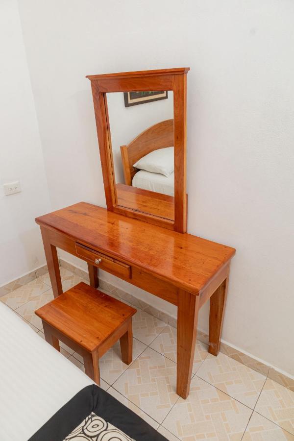 Hotel Las Palmas Cancun Centro Экстерьер фото