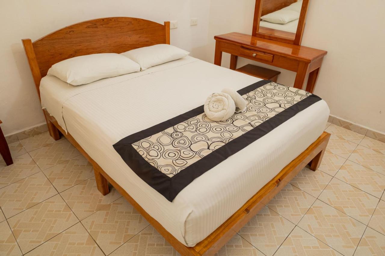 Hotel Las Palmas Cancun Centro Экстерьер фото