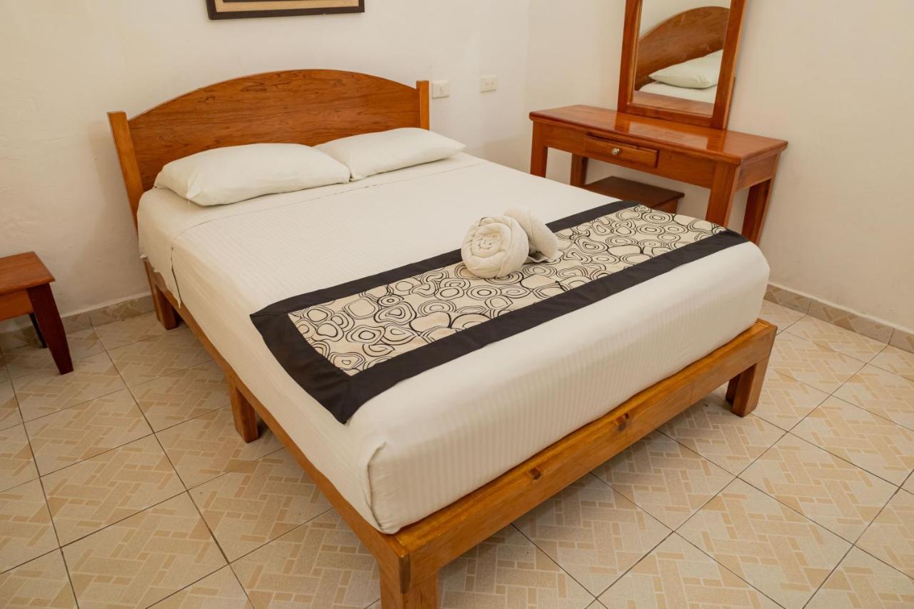 Hotel Las Palmas Cancun Centro Экстерьер фото