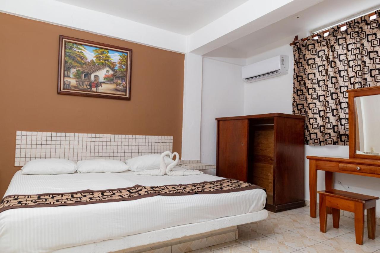 Hotel Las Palmas Cancun Centro Экстерьер фото